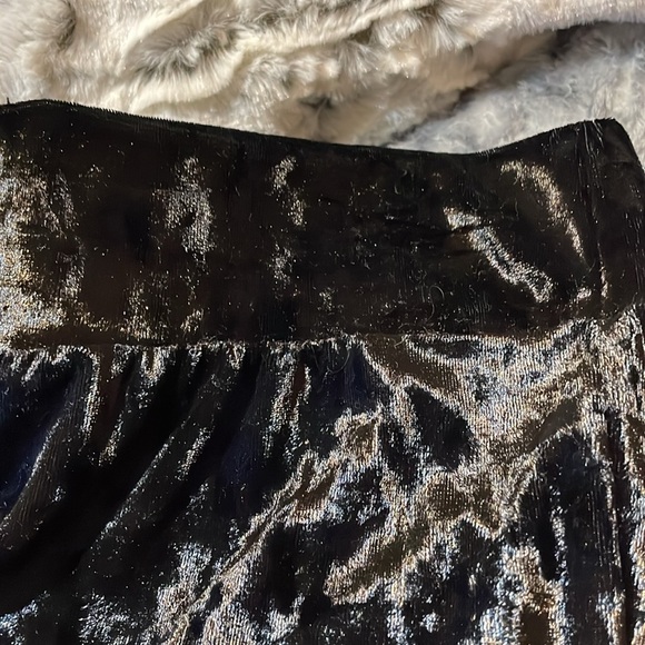 GB GIRLS BLACK CRUSHED VELVET “FLIRT” LEGGINGS PANTS WIDE ELASTIC WAIST SIZE:L - Picture 6 of 10